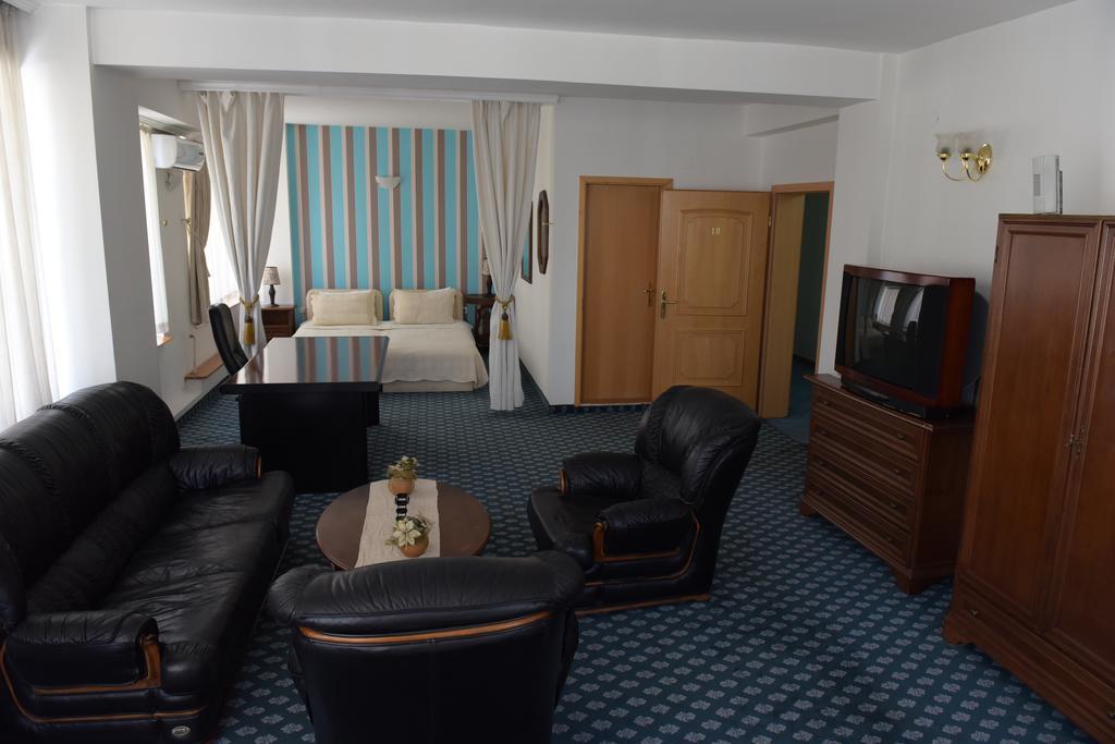 Hotel Residence Inn Skopje Exterior photo